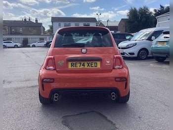 Used Abarth 695 2024 for sale - 75544154: Photo