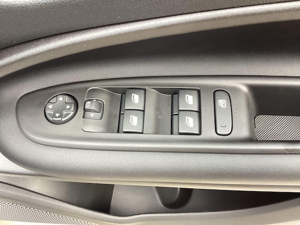 Used Jeep Avenger 2025 for sale - 76247178: Photo 16