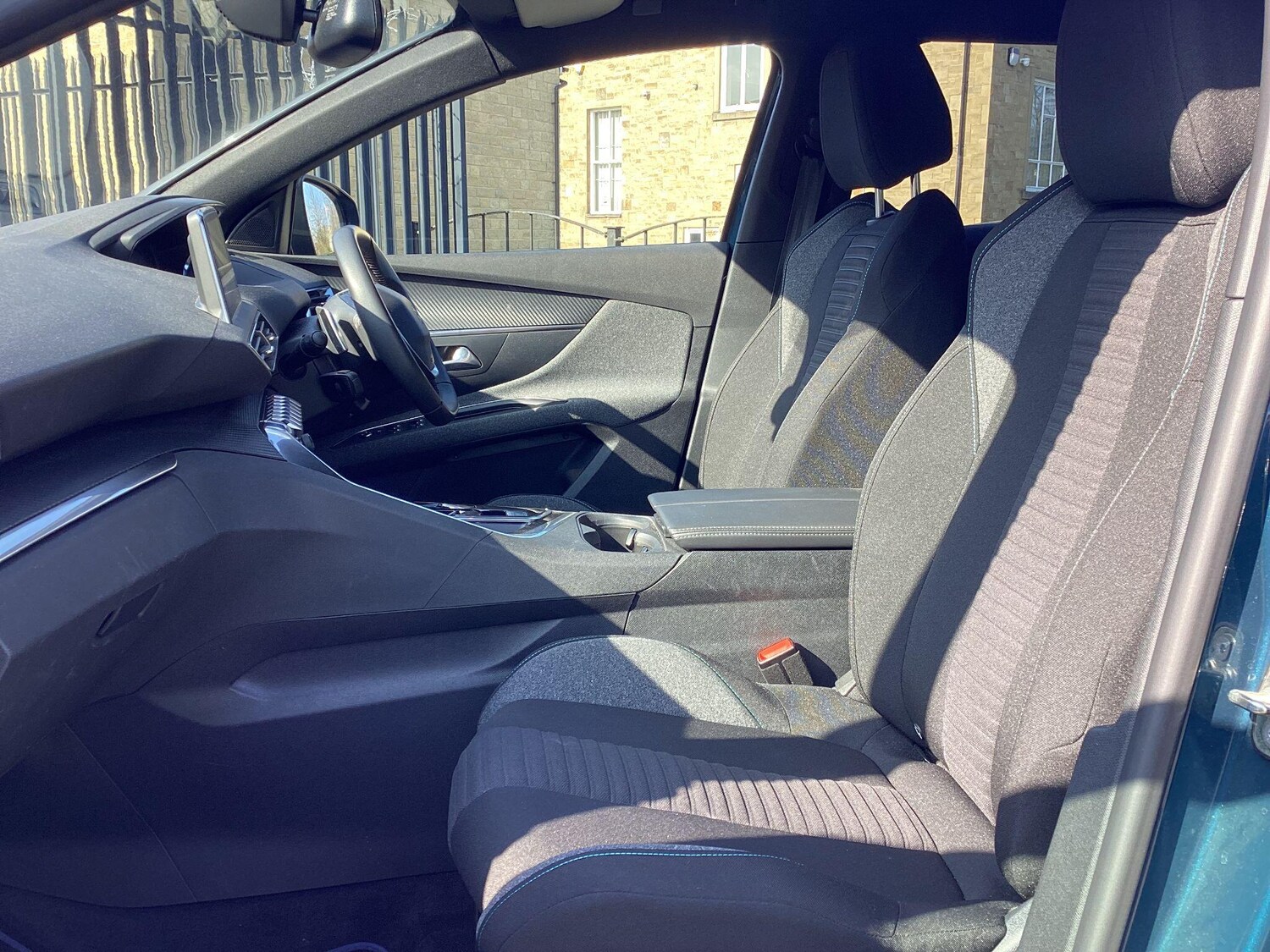 Used Peugeot 3008 2023 for sale - 77958180: Photo 14