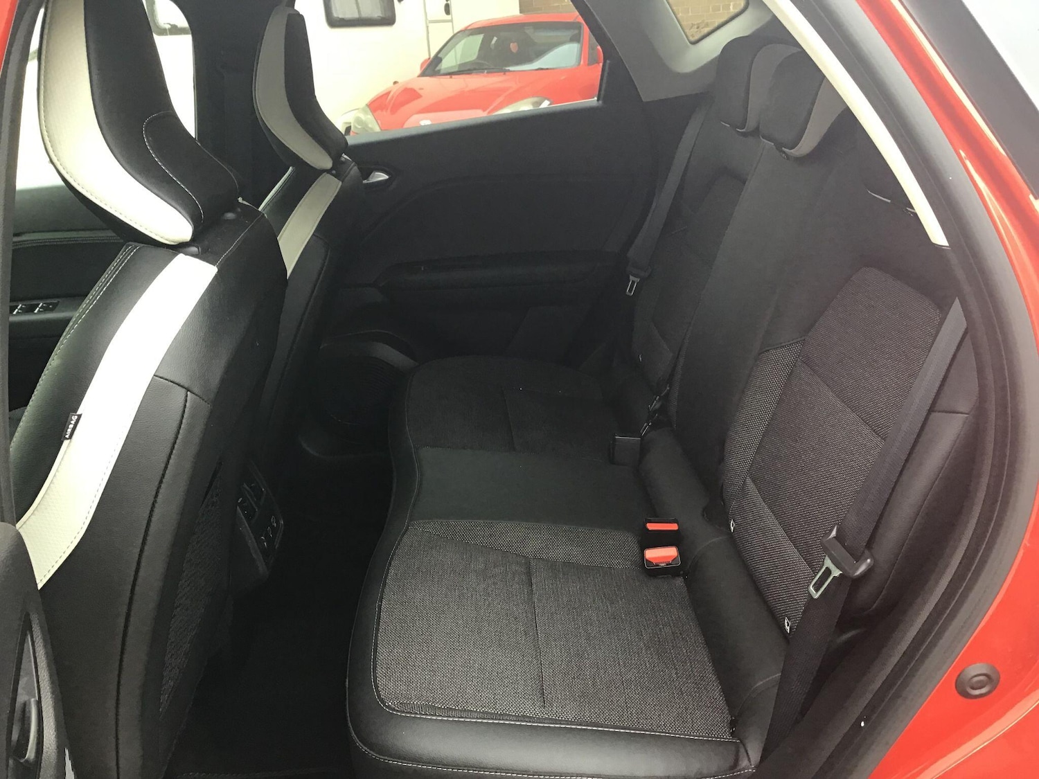 Used Renault Captur 2023 for sale - 76667435: Photo 11