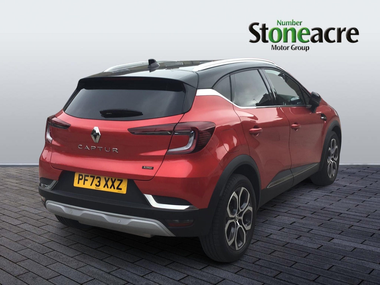 Used Renault Captur 2023 for sale - 76667435: Photo 2