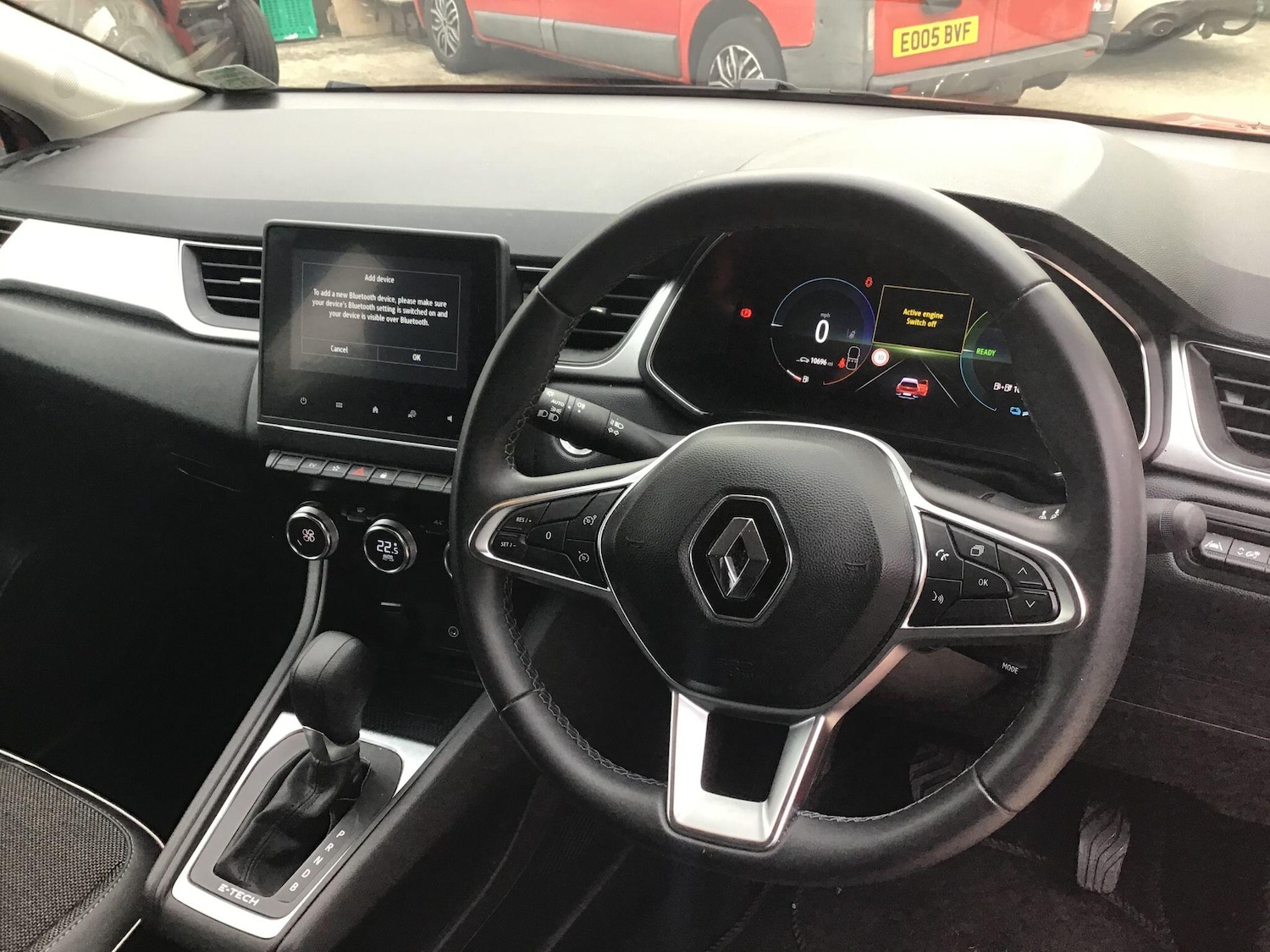 Used Renault Captur 2023 for sale - 76667435: Photo 25