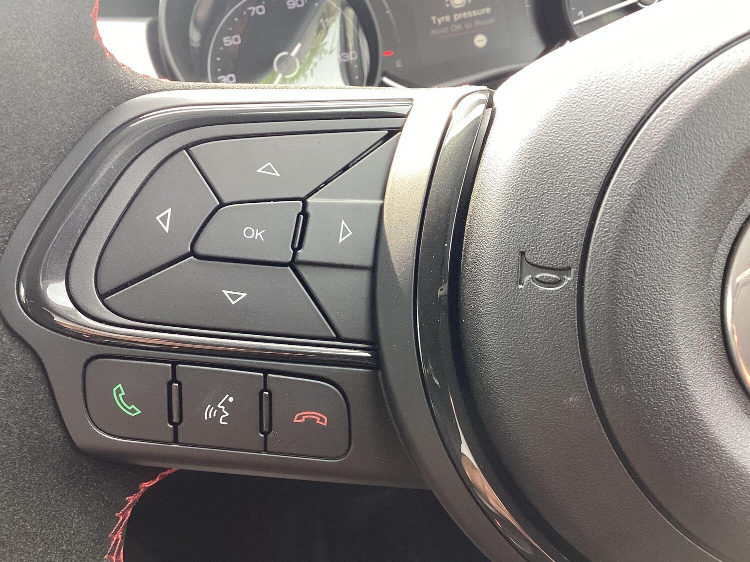 Used Fiat 500X 2024 for sale - 76498923: Photo 23