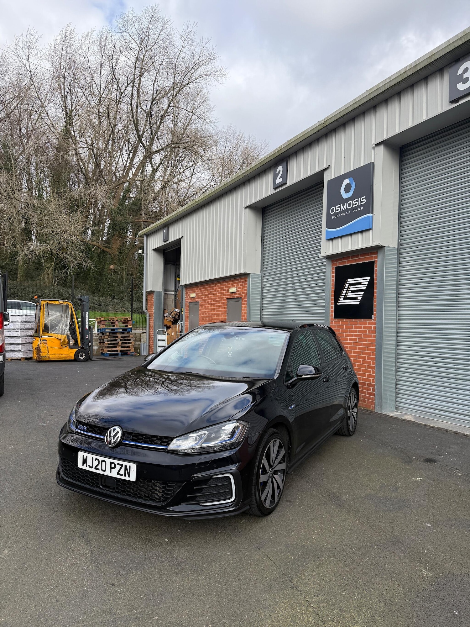 Used Volkswagen Golf 2020 for sale - 77853118: Photo 3