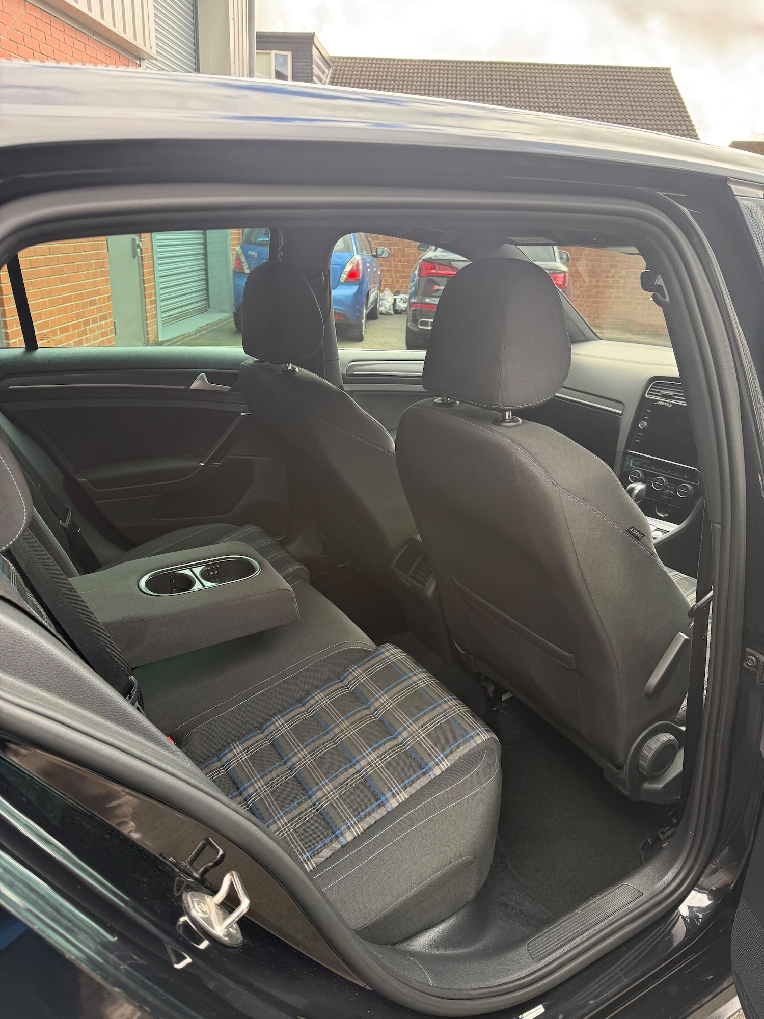 Used Volkswagen Golf 2020 for sale - 77853118: Photo 9