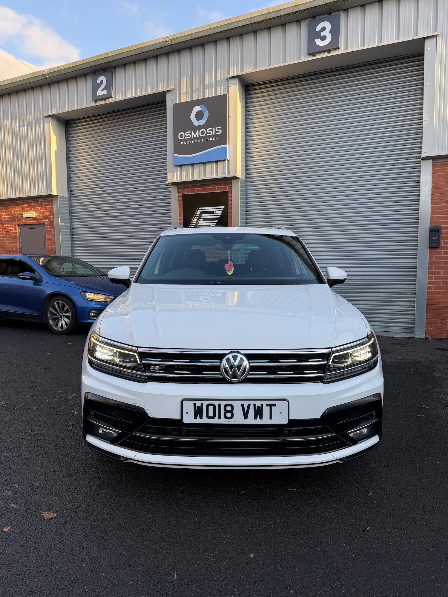 Used Volkswagen Tiguan 2018 for sale - 76878807: Photo 2
