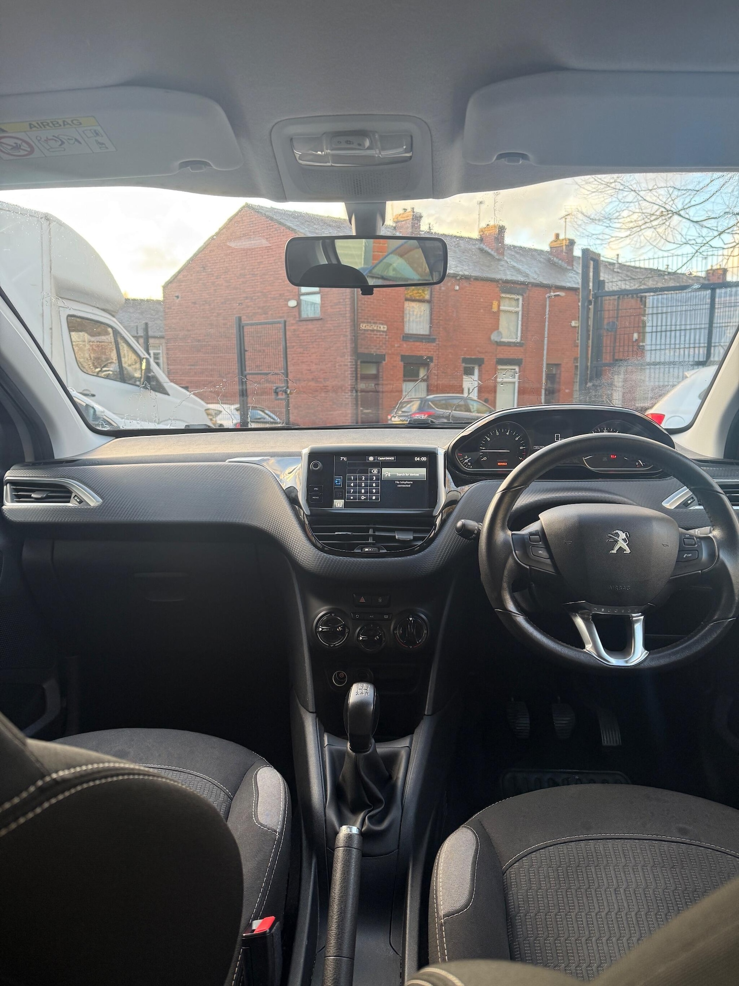 Used Peugeot 208 2015 for sale - 76878804: Photo 14