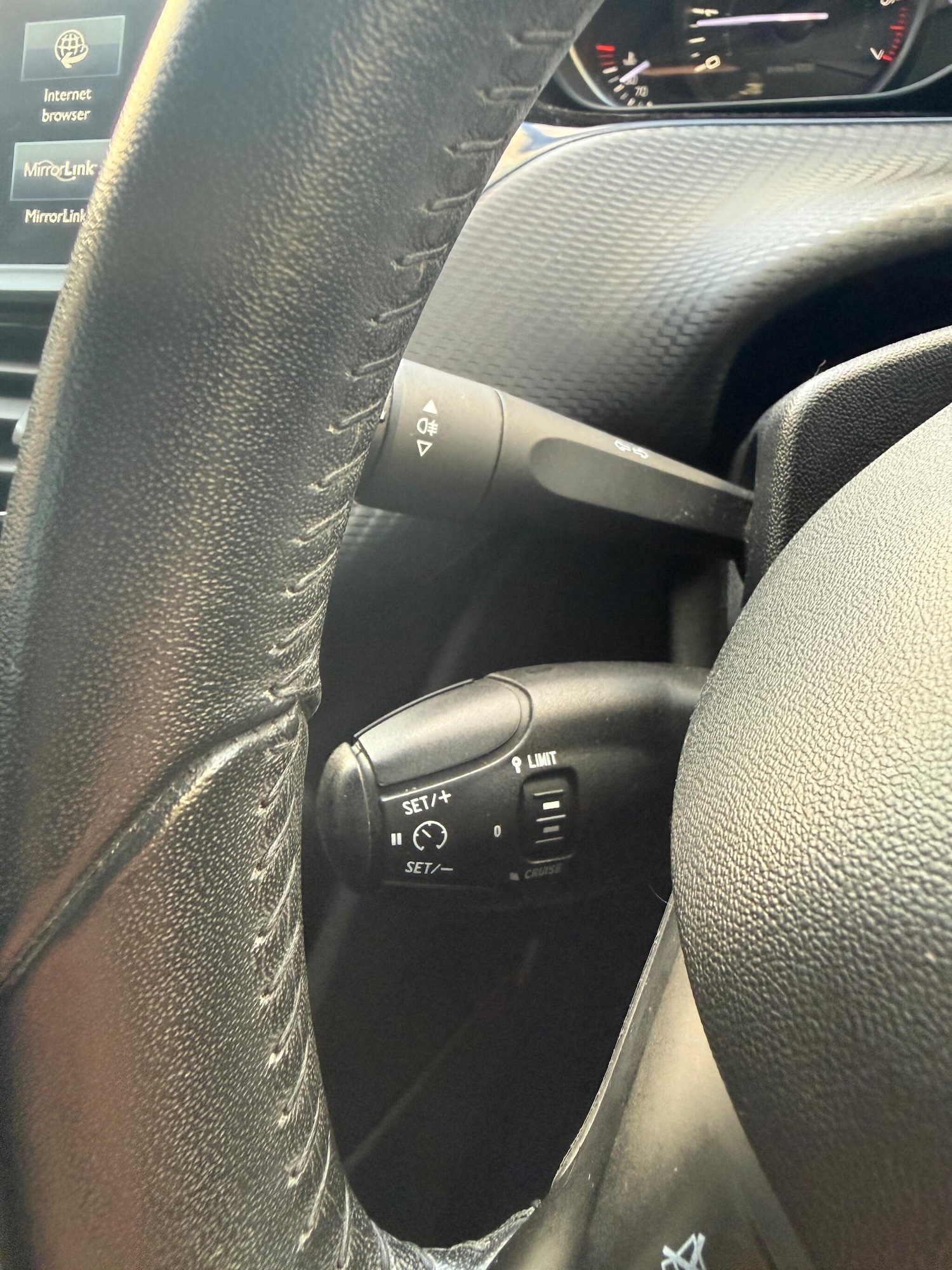 Used Peugeot 208 2015 for sale - 76878804: Photo 16