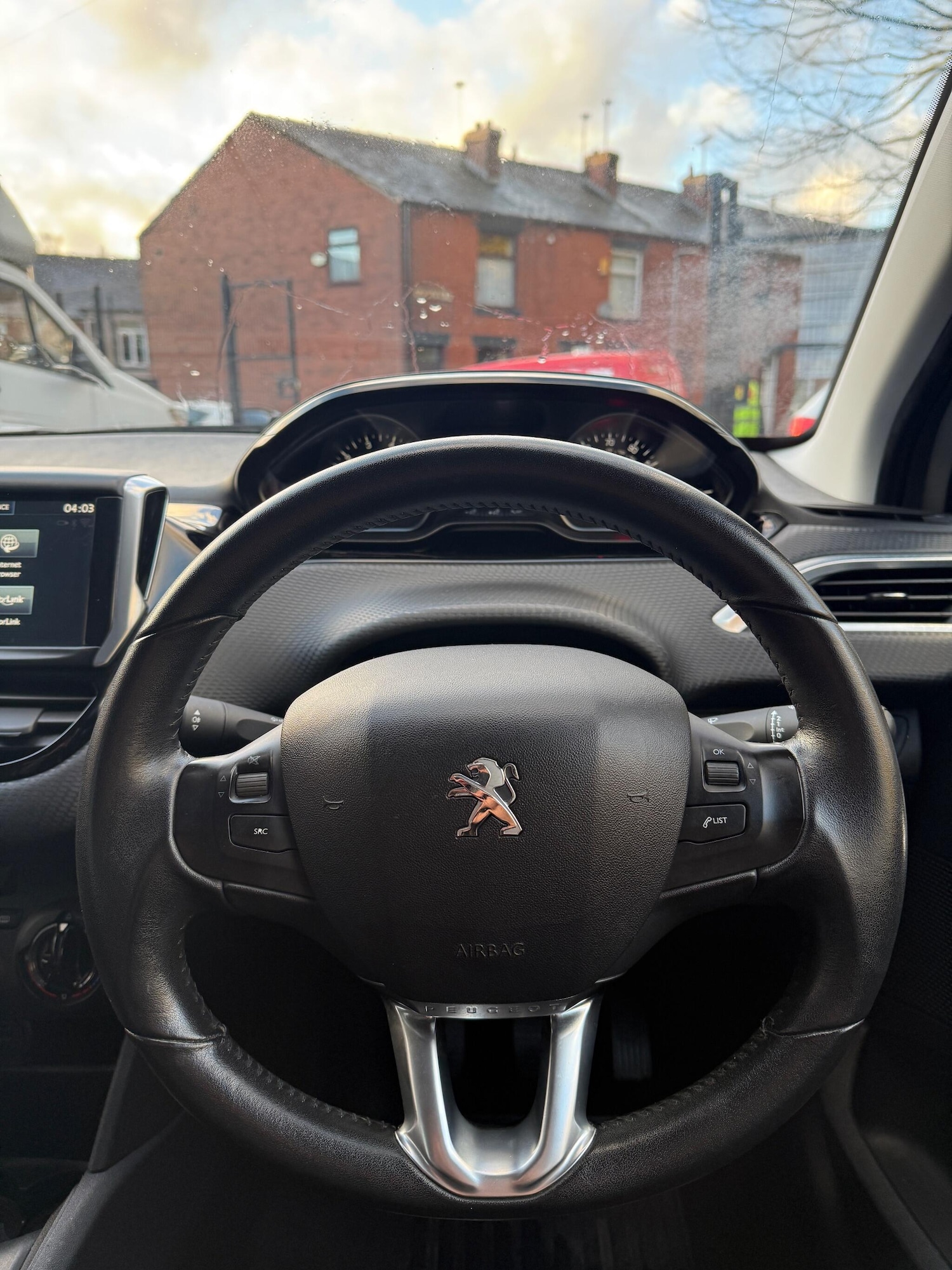 Used Peugeot 208 2015 for sale - 76878804: Photo 17