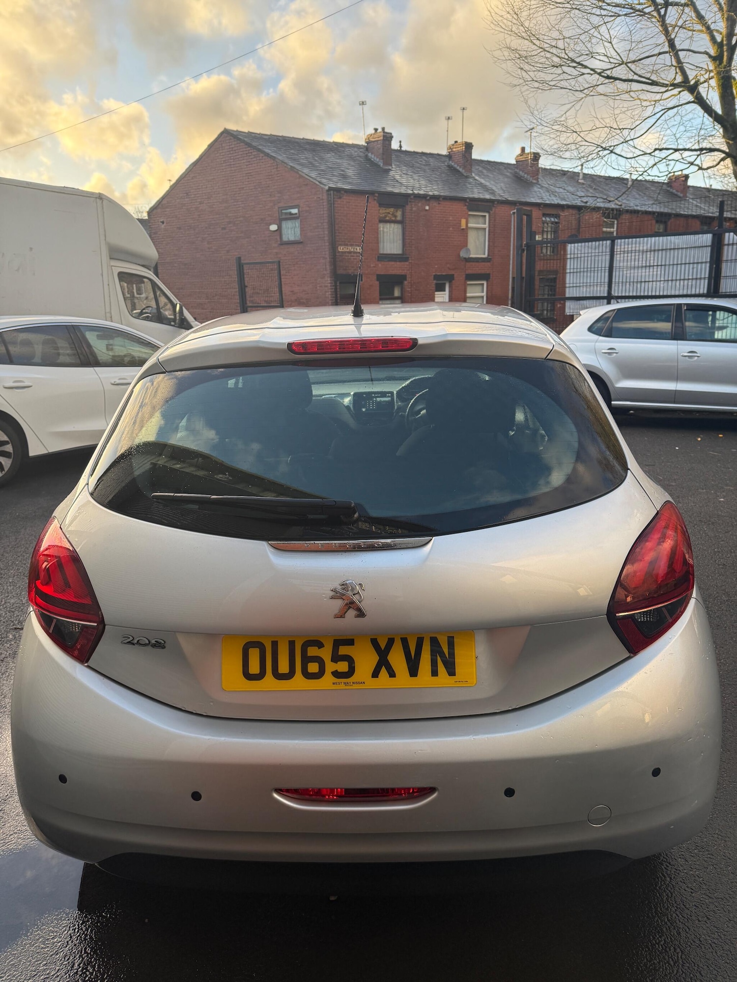 Used Peugeot 208 2015 for sale - 76878804: Photo 6