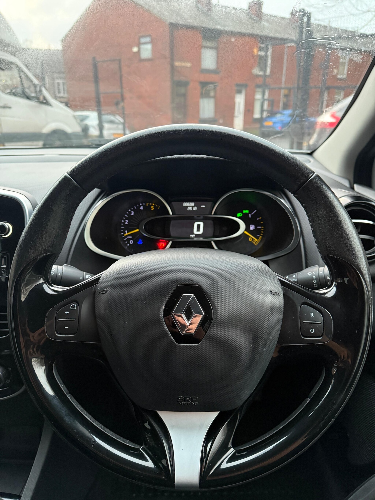 Used Renault Clio 2015 for sale - 76878806: Photo 16