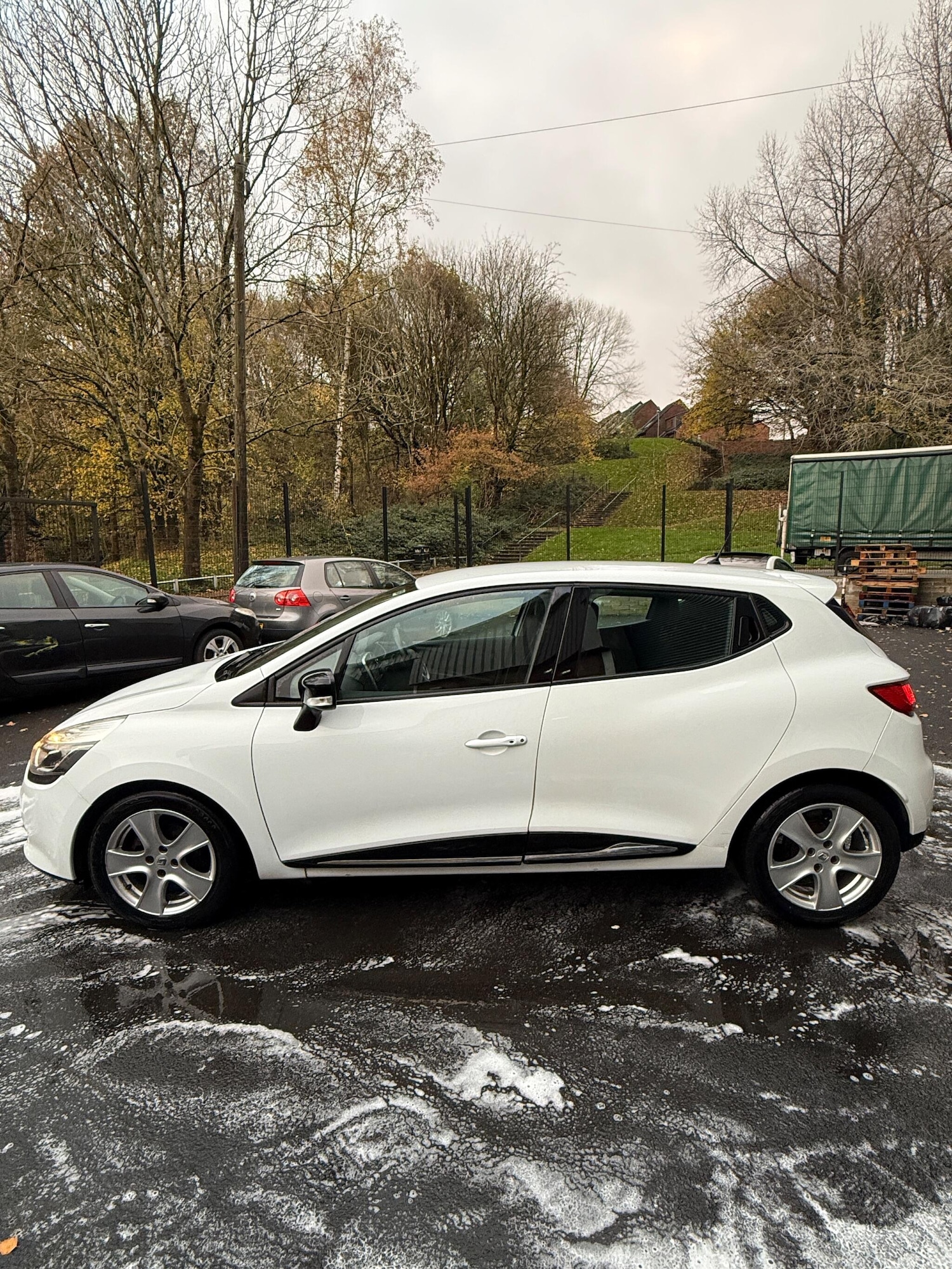 Used Renault Clio 2015 for sale - 76878806: Photo 5
