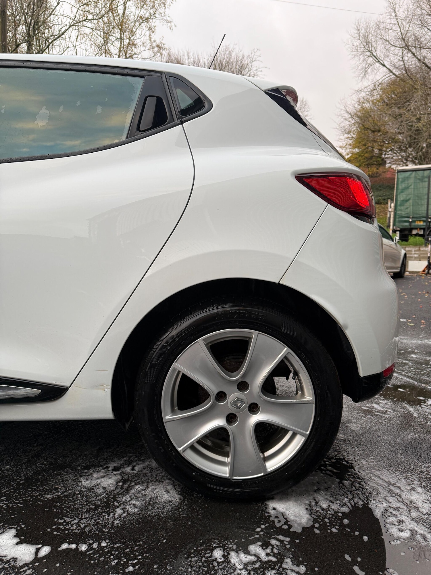 Used Renault Clio 2015 for sale - 76878806: Photo 6