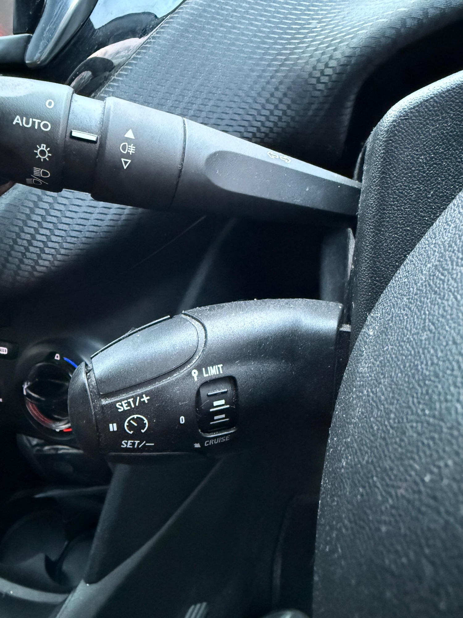 Used Peugeot 208 2015 for sale - 77237529: Photo 13