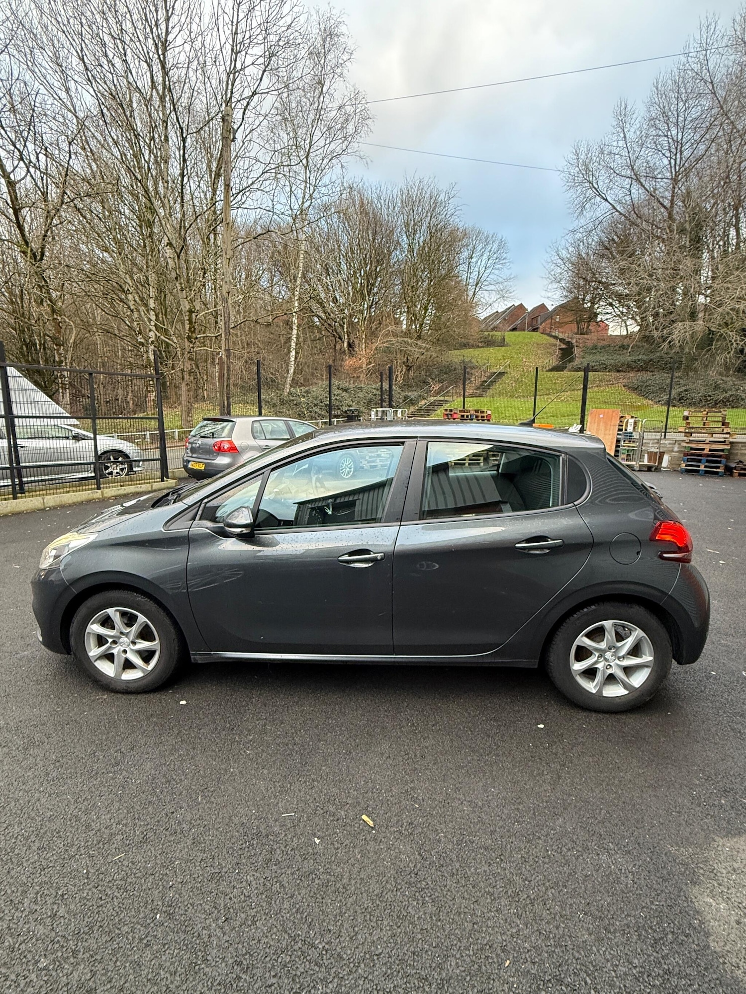 Used Peugeot 208 2015 for sale - 77237529: Photo 4