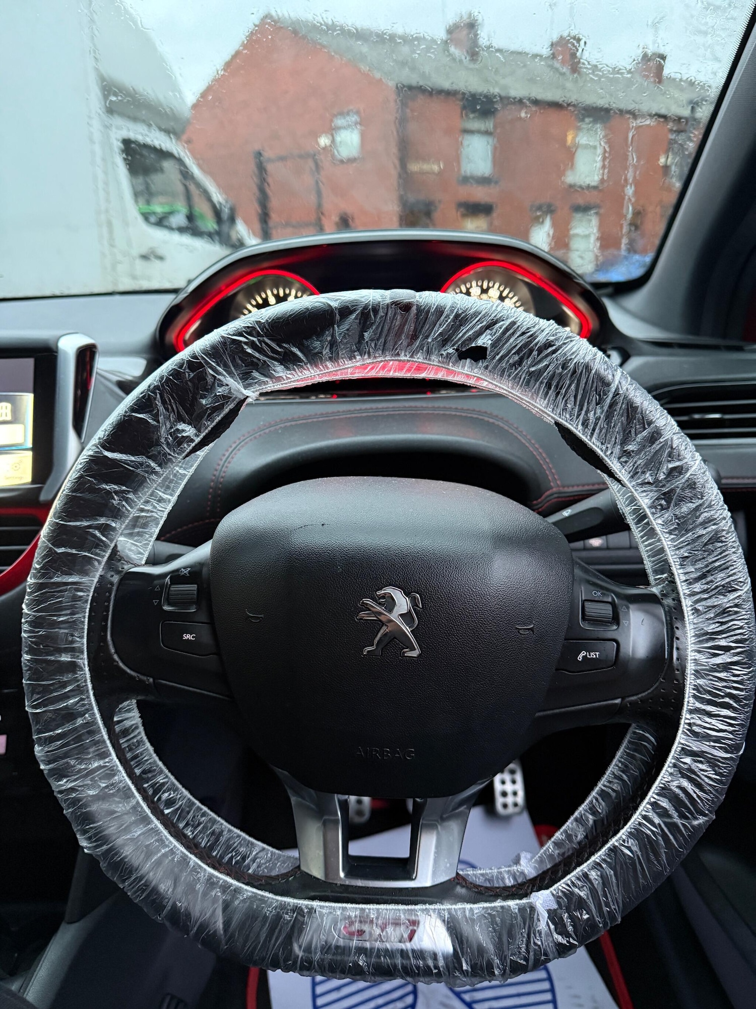 Used Peugeot 208 2013 for sale - 76878803: Photo 19