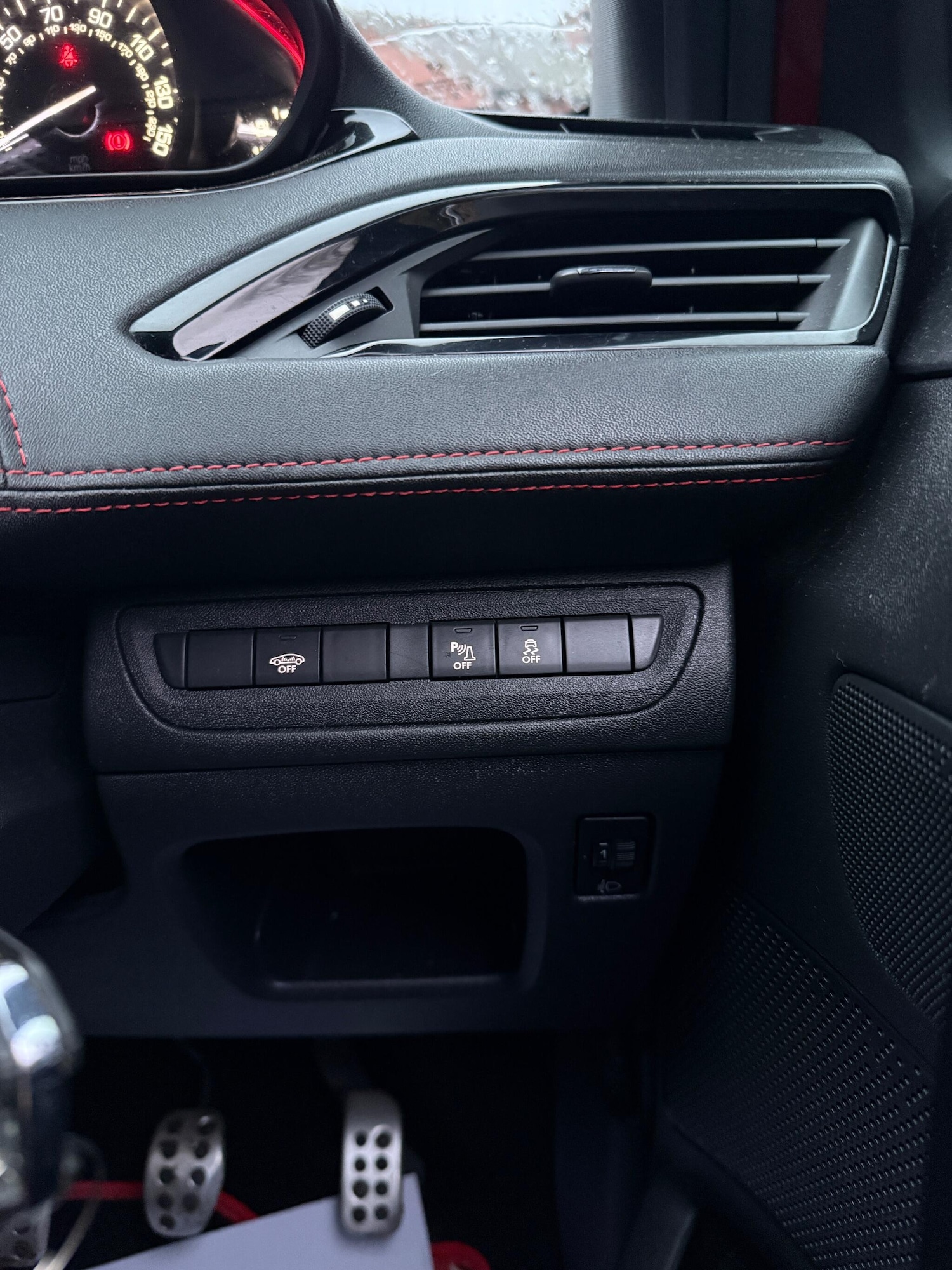 Used Peugeot 208 2013 for sale - 76878803: Photo 21