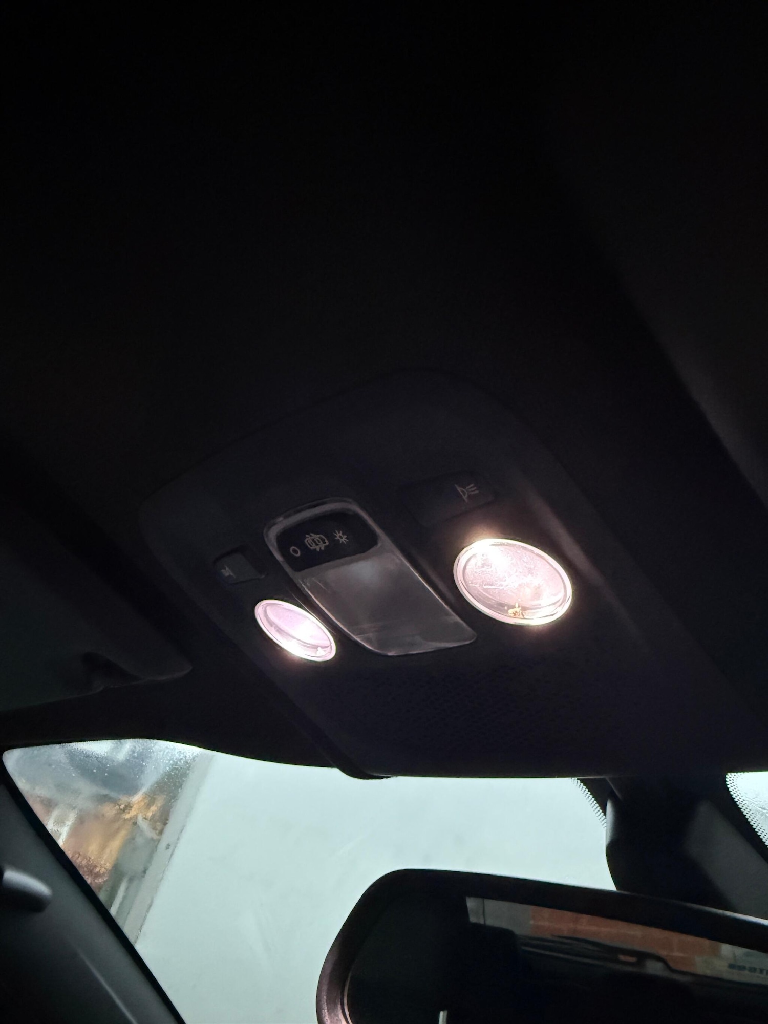 Used Peugeot 208 2013 for sale - 76878803: Photo 23