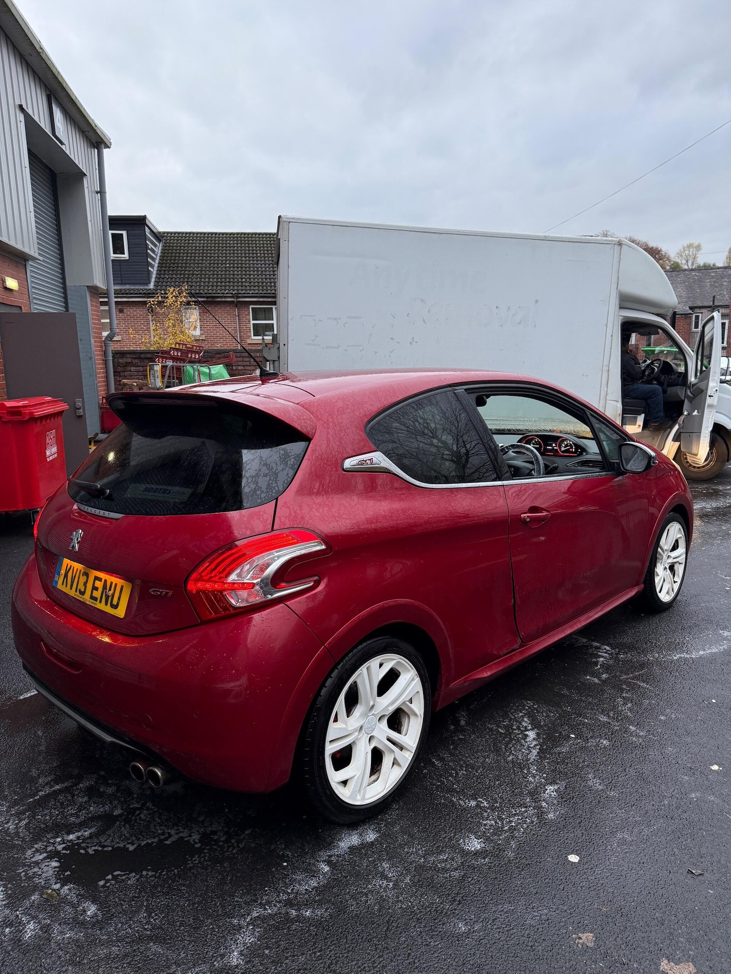 Used Peugeot 208 2013 for sale - 76878803: Photo 8