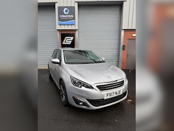 2017 (17) - 1.2 PureTech 110 Allure 5dr