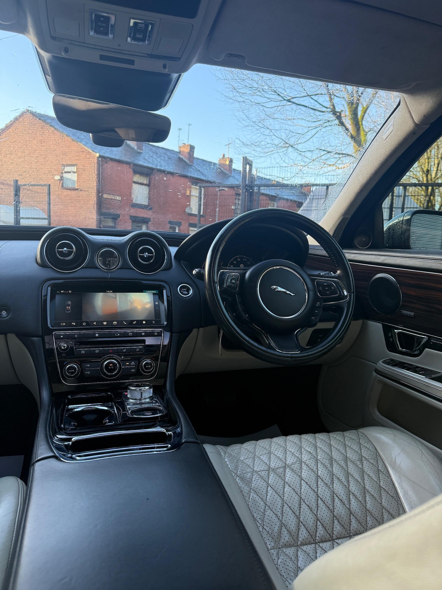 Used Jaguar XJ 2018 for sale - 77203131: Photo 10