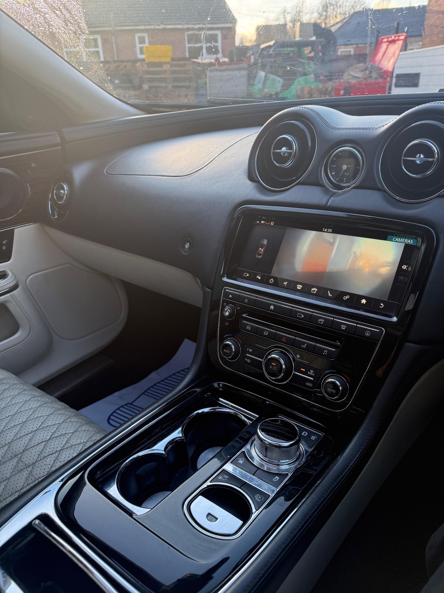 Used Jaguar XJ 2018 for sale - 77203131: Photo 13