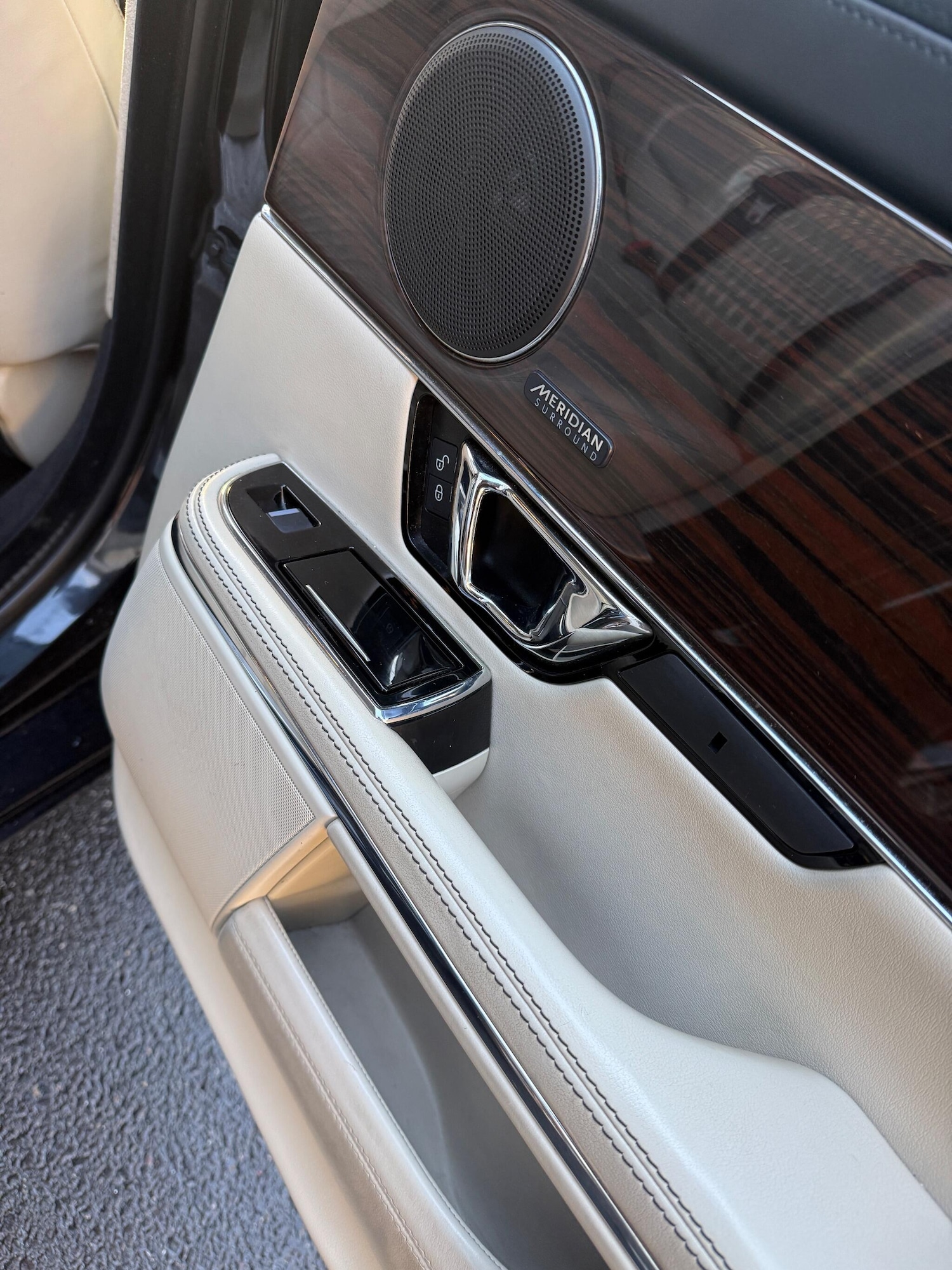 Used Jaguar XJ 2018 for sale - 77203131: Photo 21