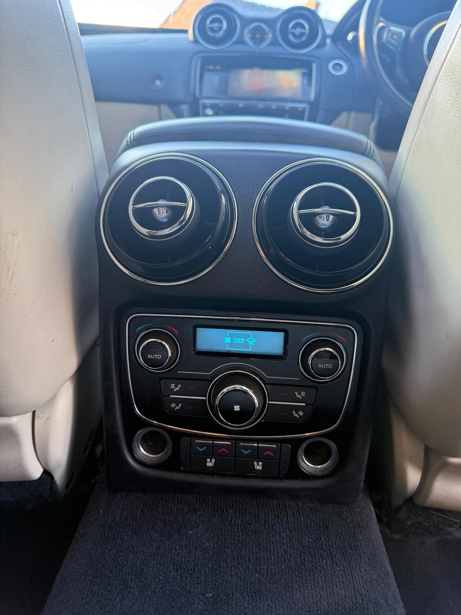 Used Jaguar XJ 2018 for sale - 77203131: Photo 32