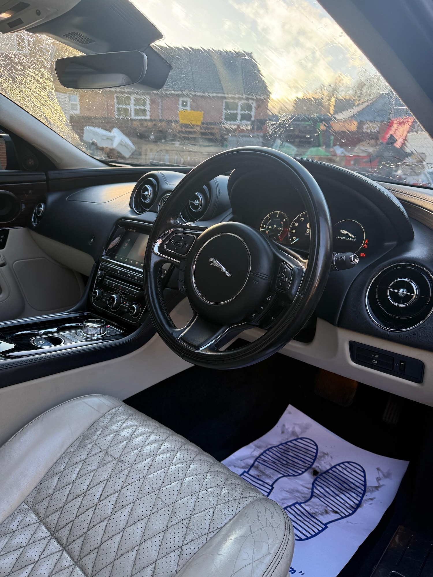 Used Jaguar XJ 2018 for sale - 77203131: Photo 9