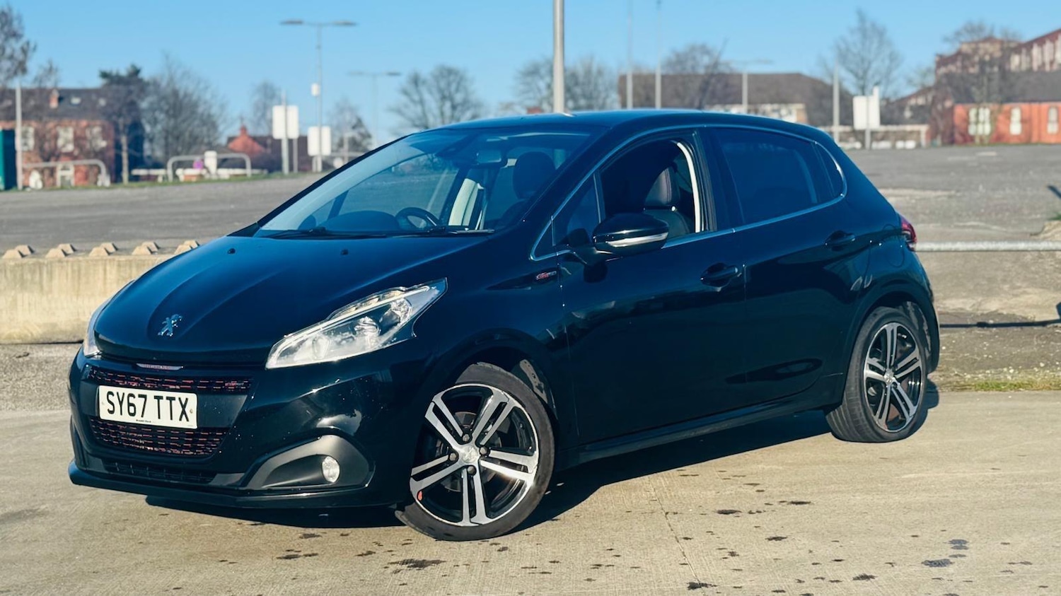 Used Peugeot 208 2018 for sale - 77769209: Photo 2