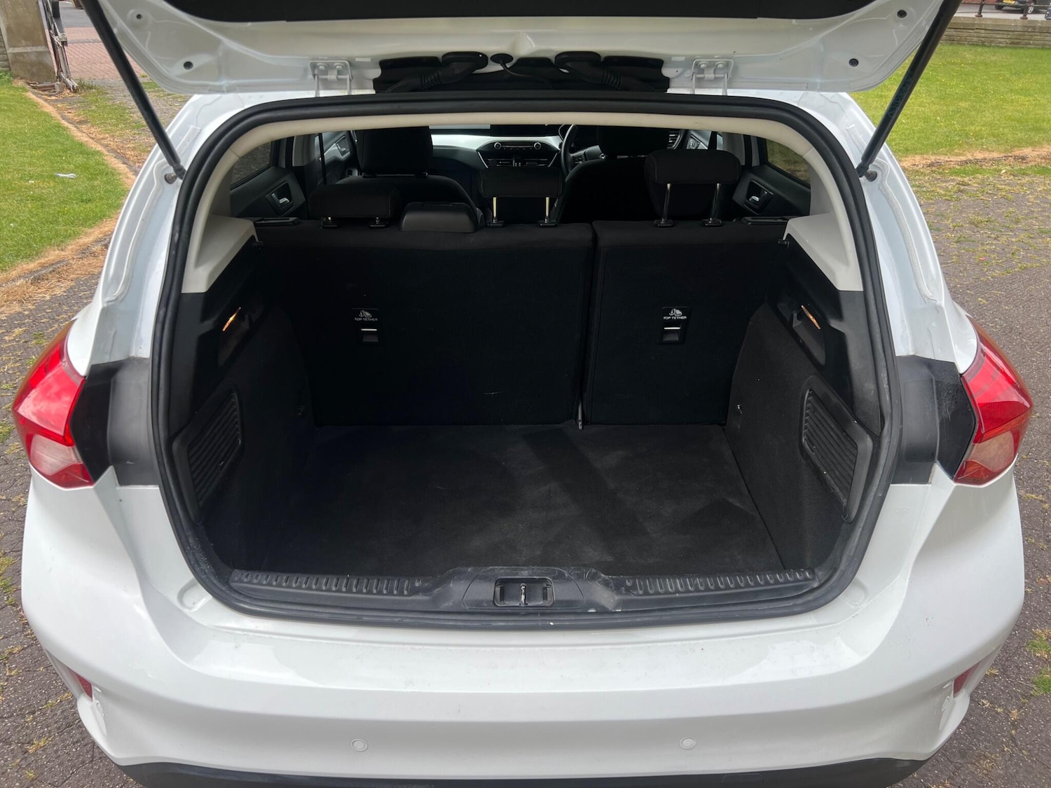 Used Ford Focus 2019 for sale - 76878799: Photo 7