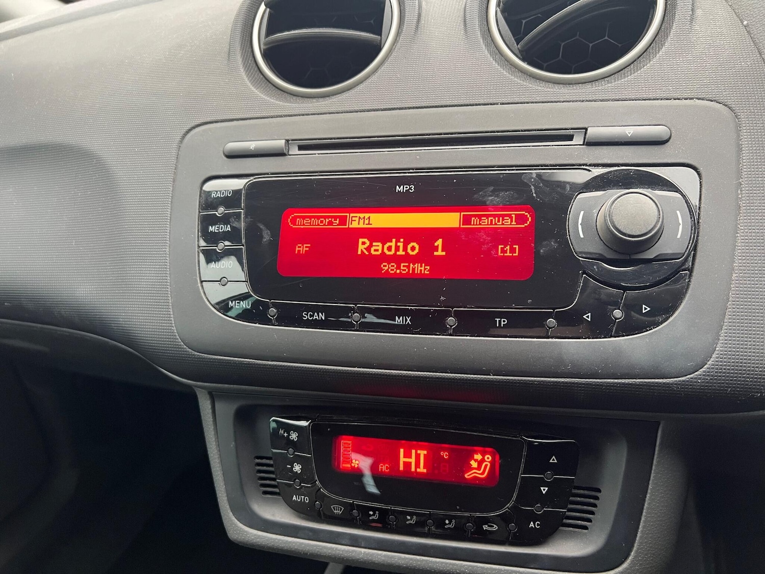 Used SEAT Ibiza 2011 for sale - 76878802: Photo 11