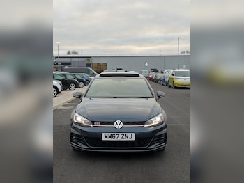 Used Volkswagen Golf 2018 for sale - 77091919: Photo