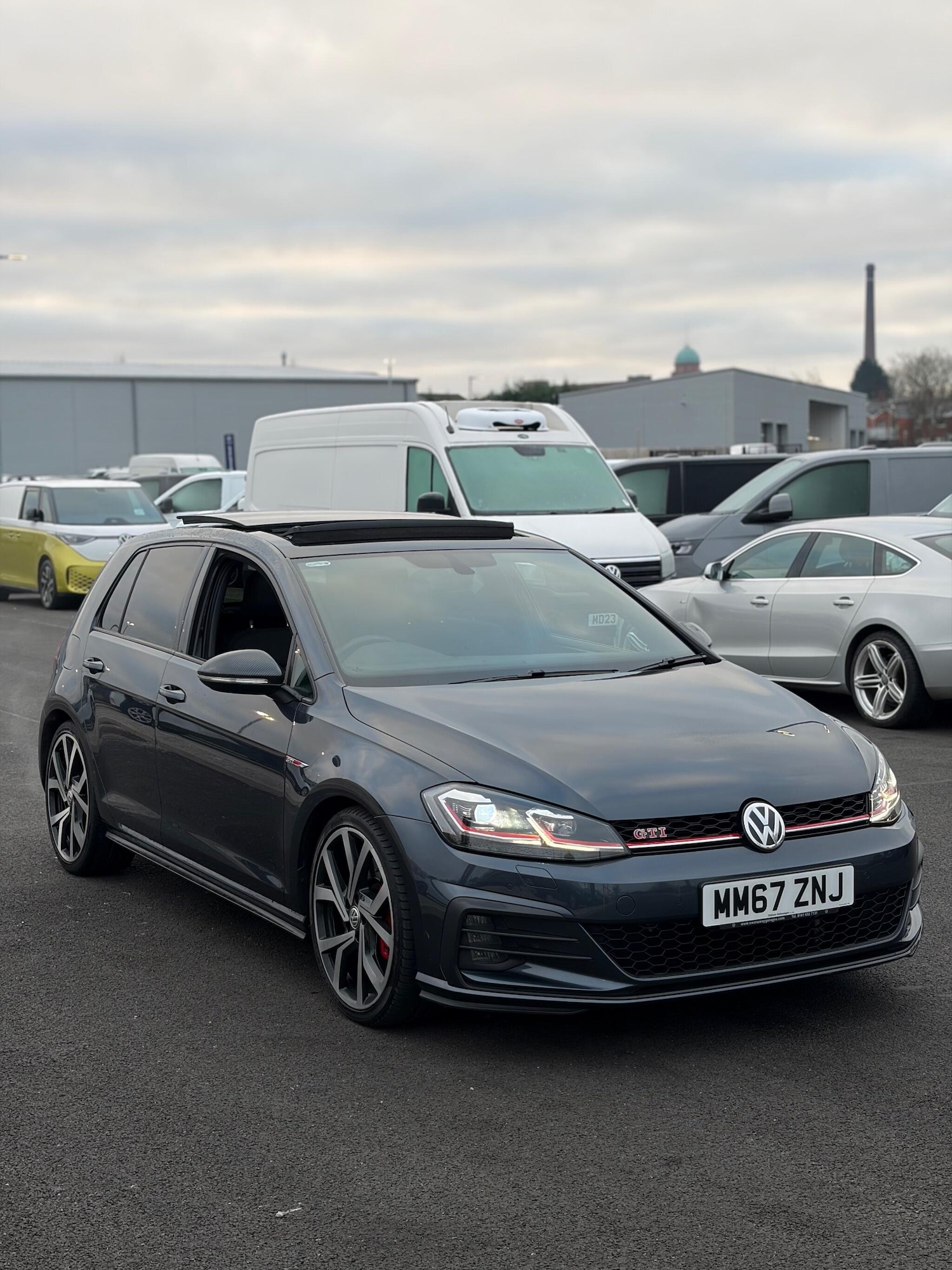 Used Volkswagen Golf 2018 for sale - 77091919: Photo 3