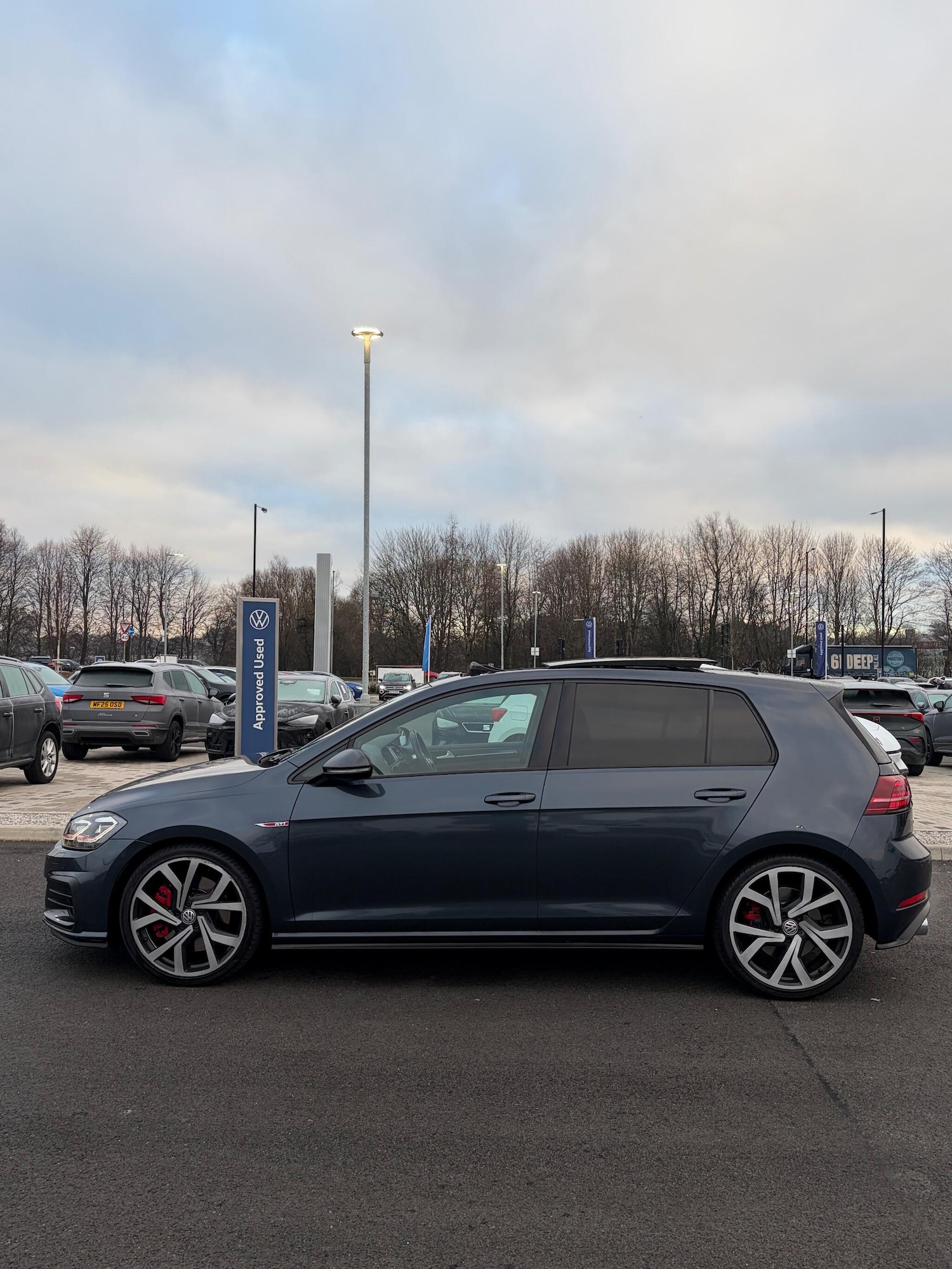 Used Volkswagen Golf 2018 for sale - 77091919: Photo 6