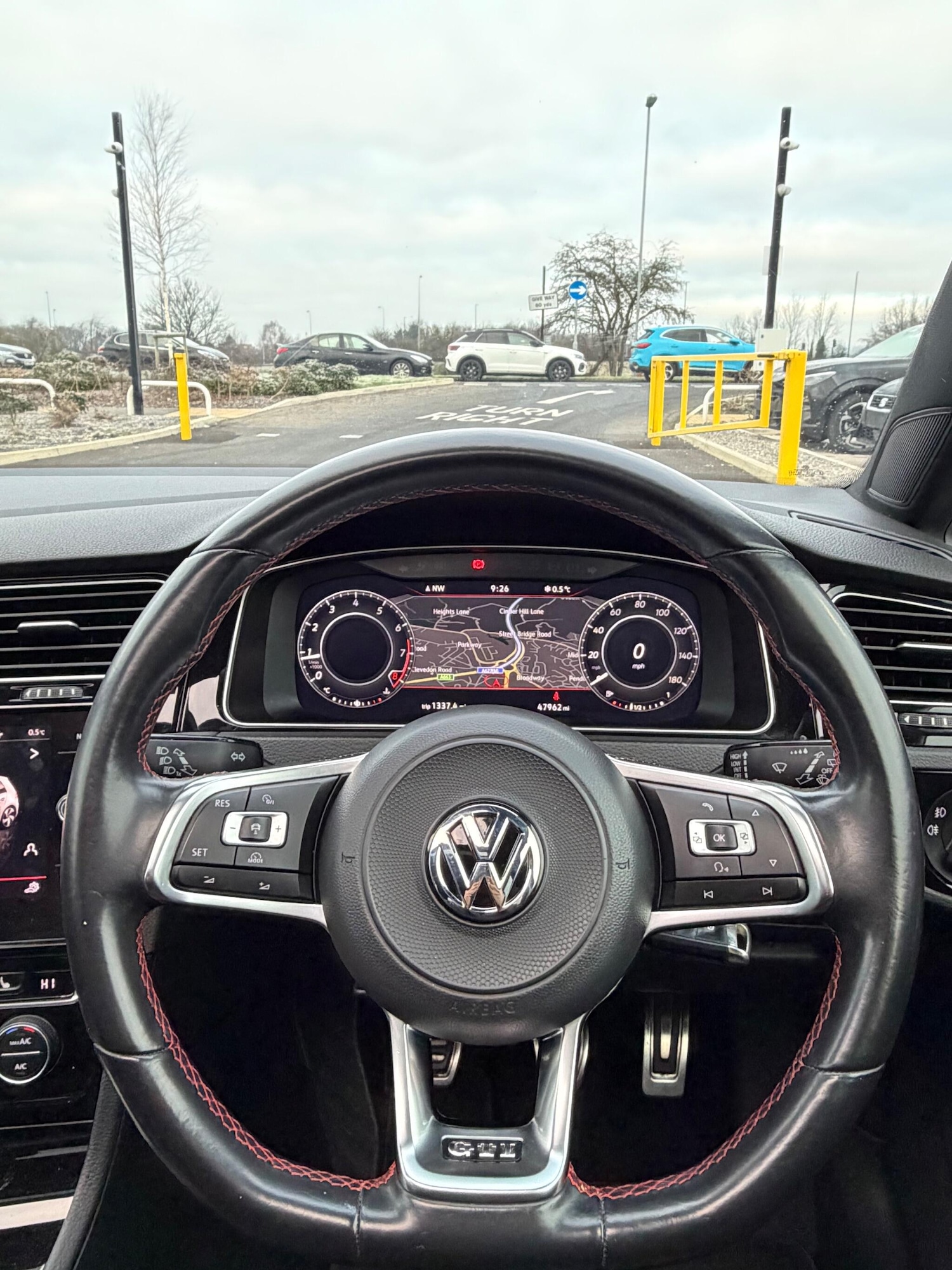 Used Volkswagen Golf 2018 for sale - 77091919: Photo 9