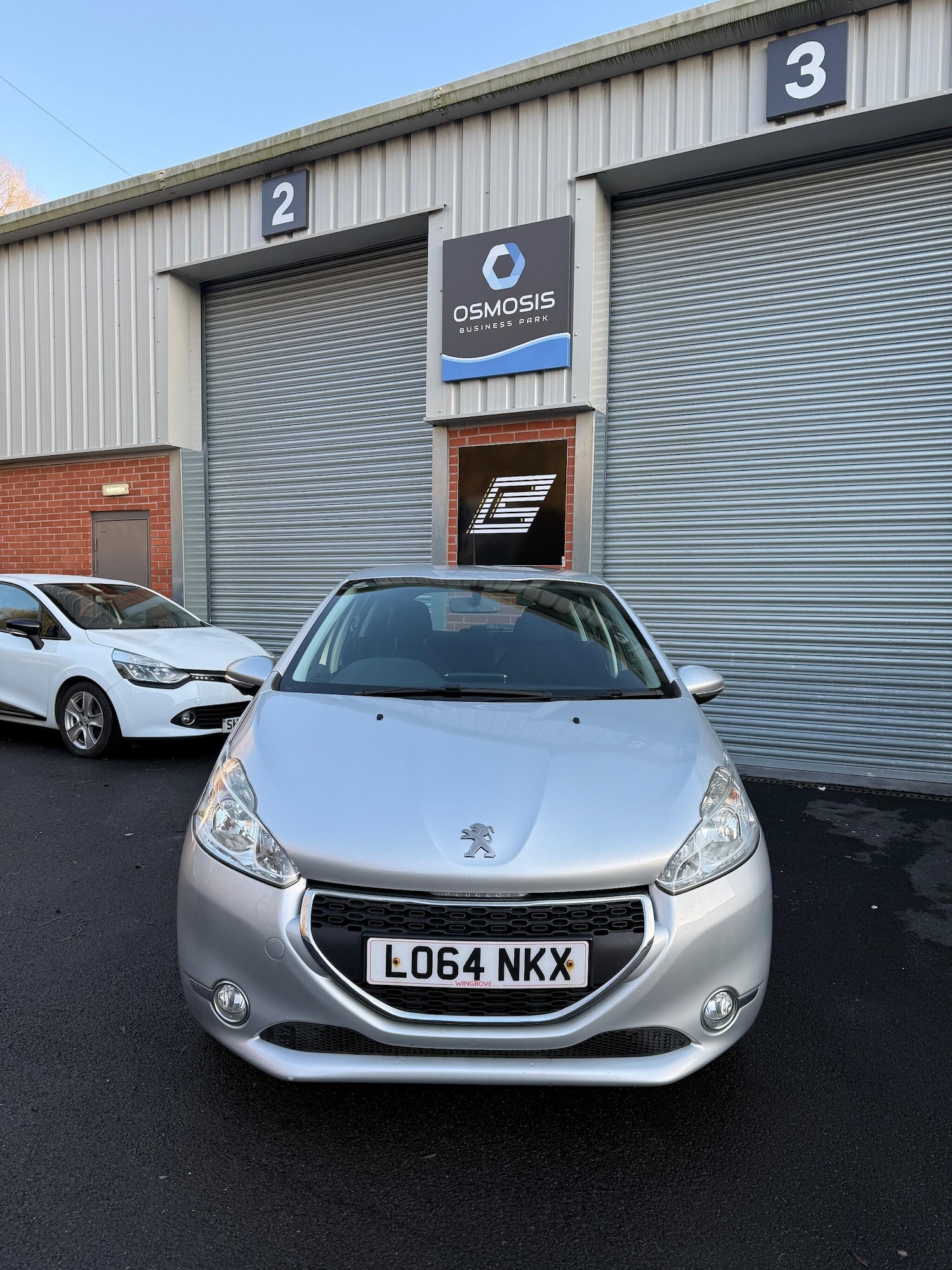 Used Peugeot 208 2014 for sale - 76926123: Photo 2