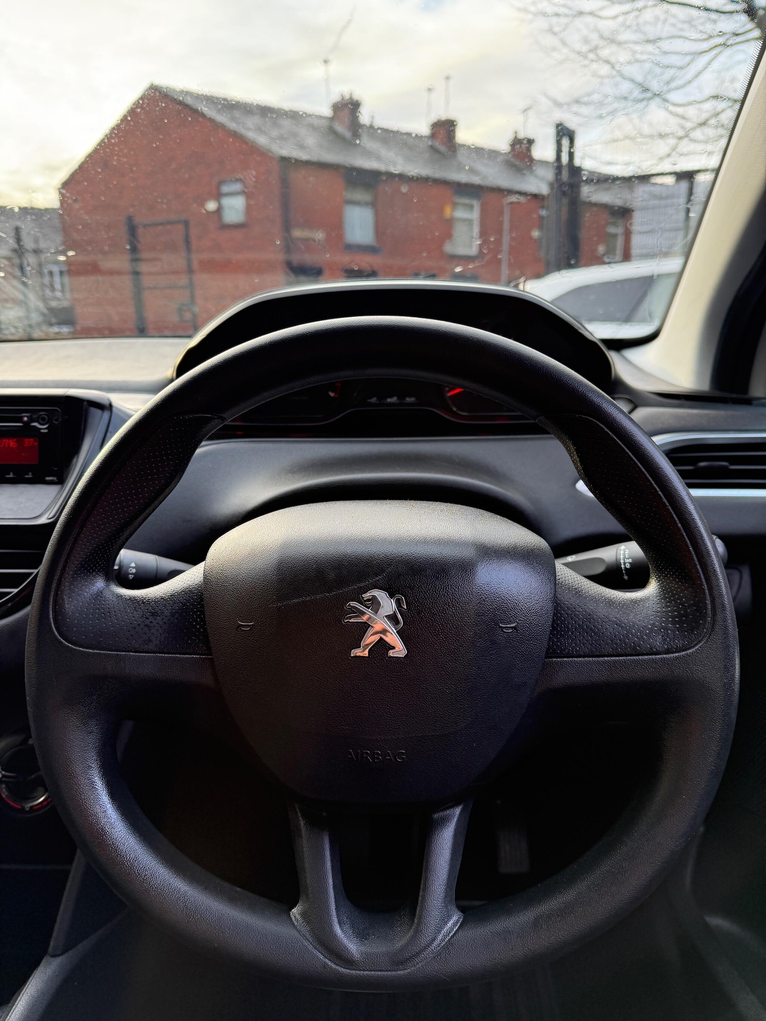 Used Peugeot 208 2012 for sale - 77550163: Photo 18