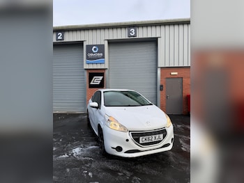 Used Peugeot 208 2012 for sale - 77550163: Photo