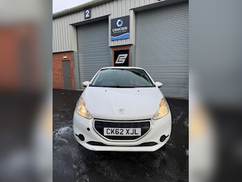 Used Peugeot 208 2012 for sale - 77550163: Photo