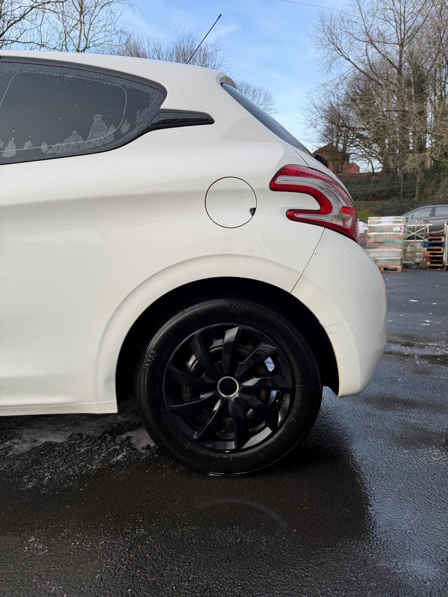 Used Peugeot 208 2012 for sale - 77550163: Photo 6