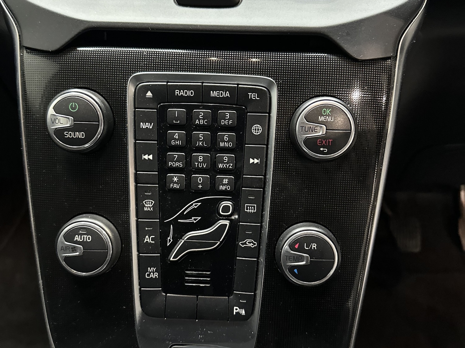 Used Volvo V40 2019 for sale - 77034521: Photo 18