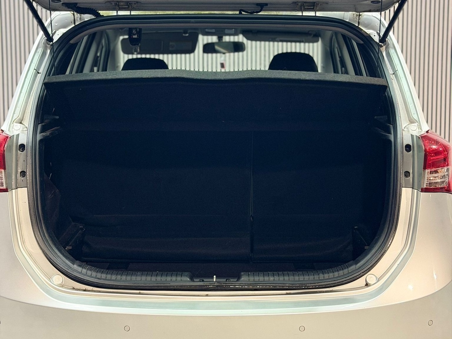 Used Hyundai Ix20 2012 for sale - 77034711: Photo 6