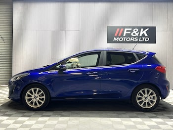 Used Ford Fiesta 2017 for sale - 79405109: Photo