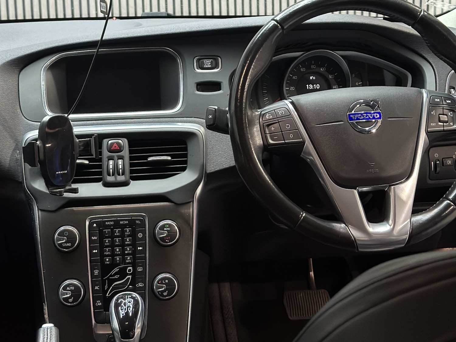 Used Volvo V40 2015 for sale - 77337566: Photo 14