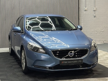Used Volvo V40 2015 for sale - 77337566: Photo
