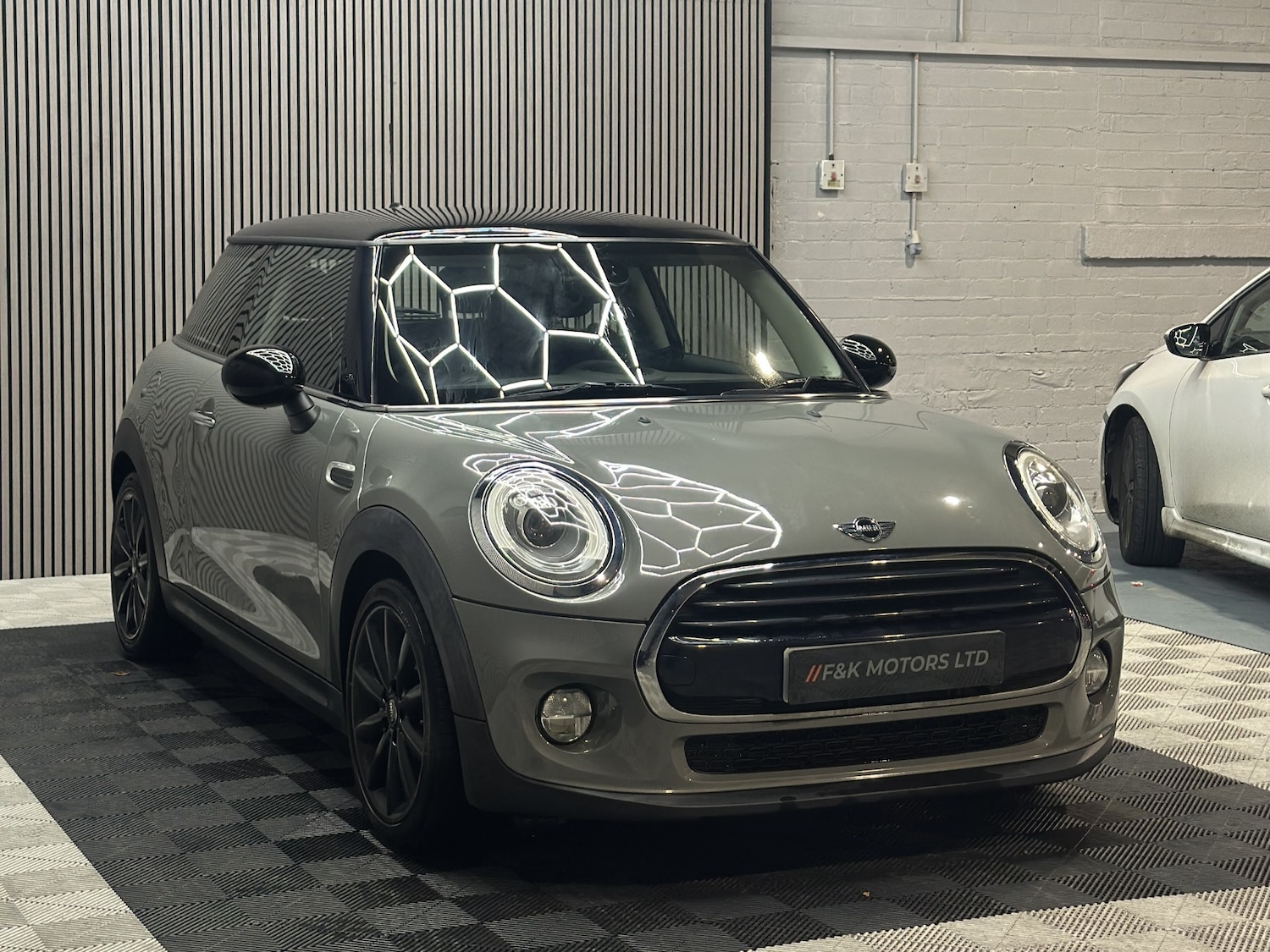 Used MINI Hatch 2016 for sale - 77034697: Photo 2