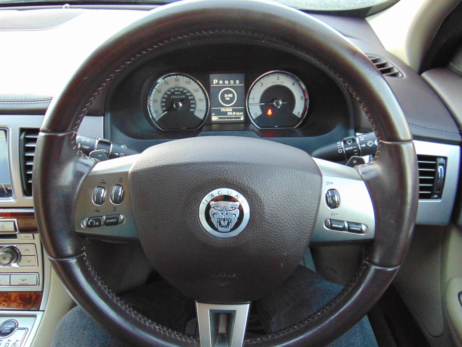 Used Jaguar XF 2010 for sale - 76616889: Photo 14
