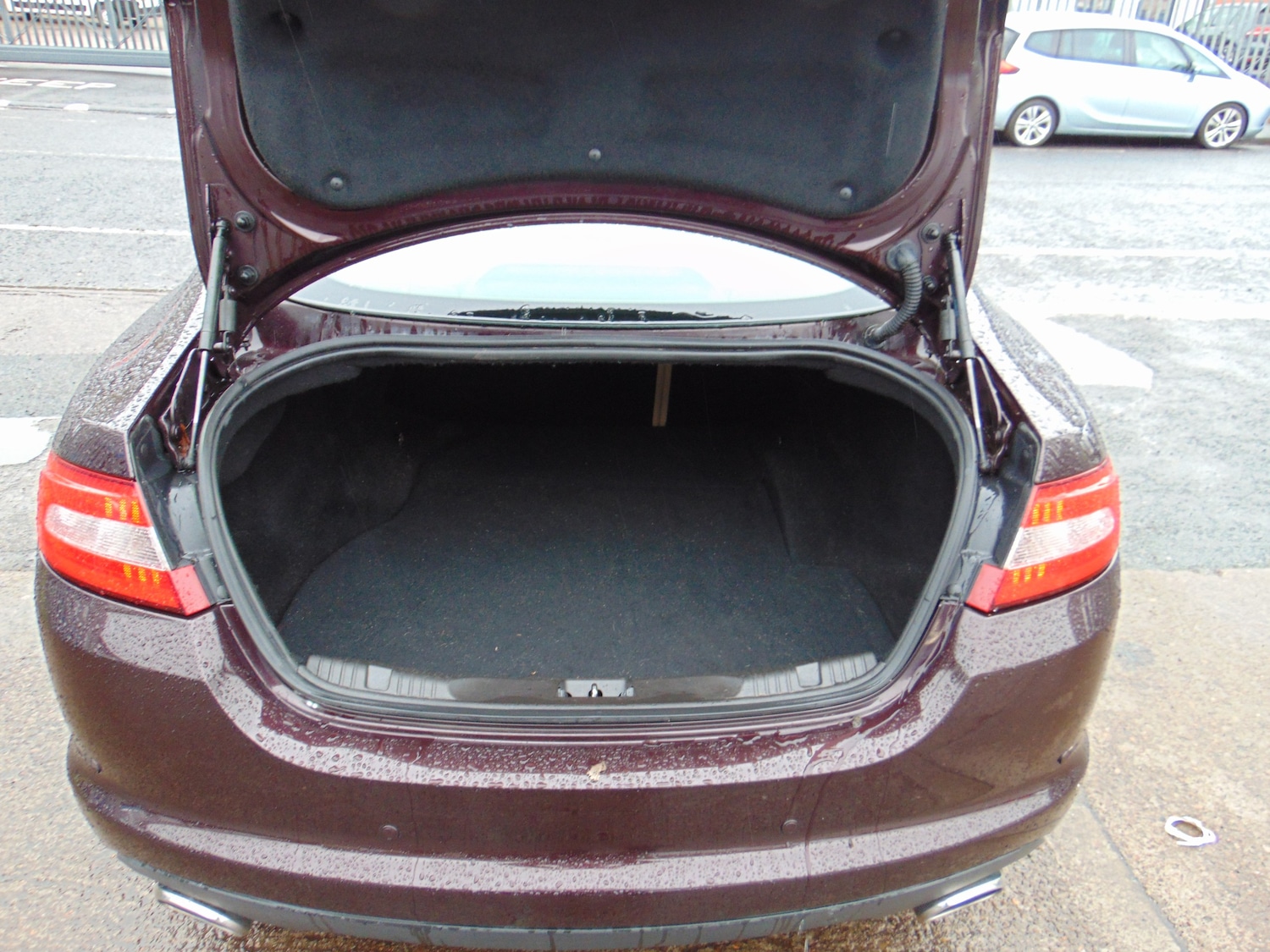 Used Jaguar XF 2010 for sale - 76616889: Photo 7