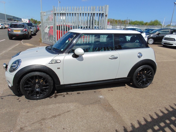 Used MINI Hatch 2010 for sale - 75385642: Photo 18